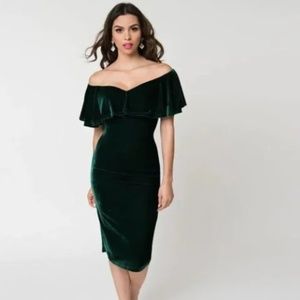 NWT Emerald Green Velvet Sophia Wiggle Dress - Unique Vintage